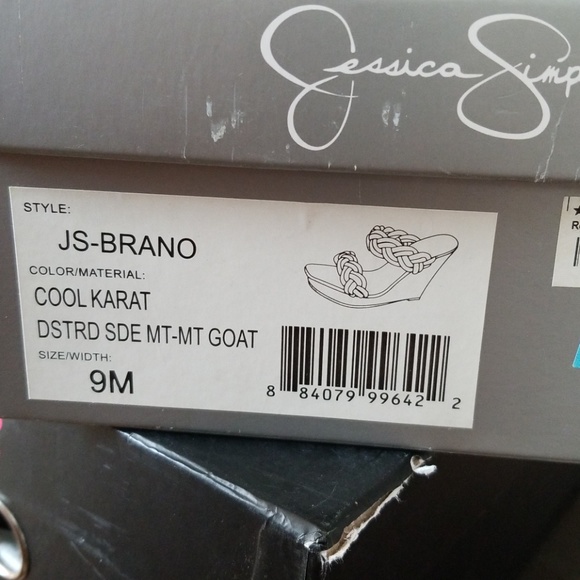 Jessica Simpson Gold slide on wedges No Damage - Picture 4 of 6